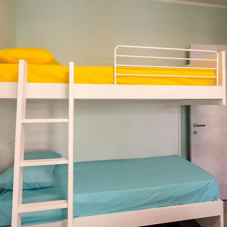 Design A 50 Mt Dal Mare Con Free Garage - Ac - Wi-fi - 6 Ospiti Max Apartmán