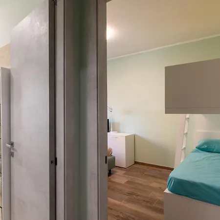 Design A 50 Mt Dal Mare Con Free Garage - Ac - Wi-fi - 6 Ospiti Max 圣巴特罗摩艾美尔